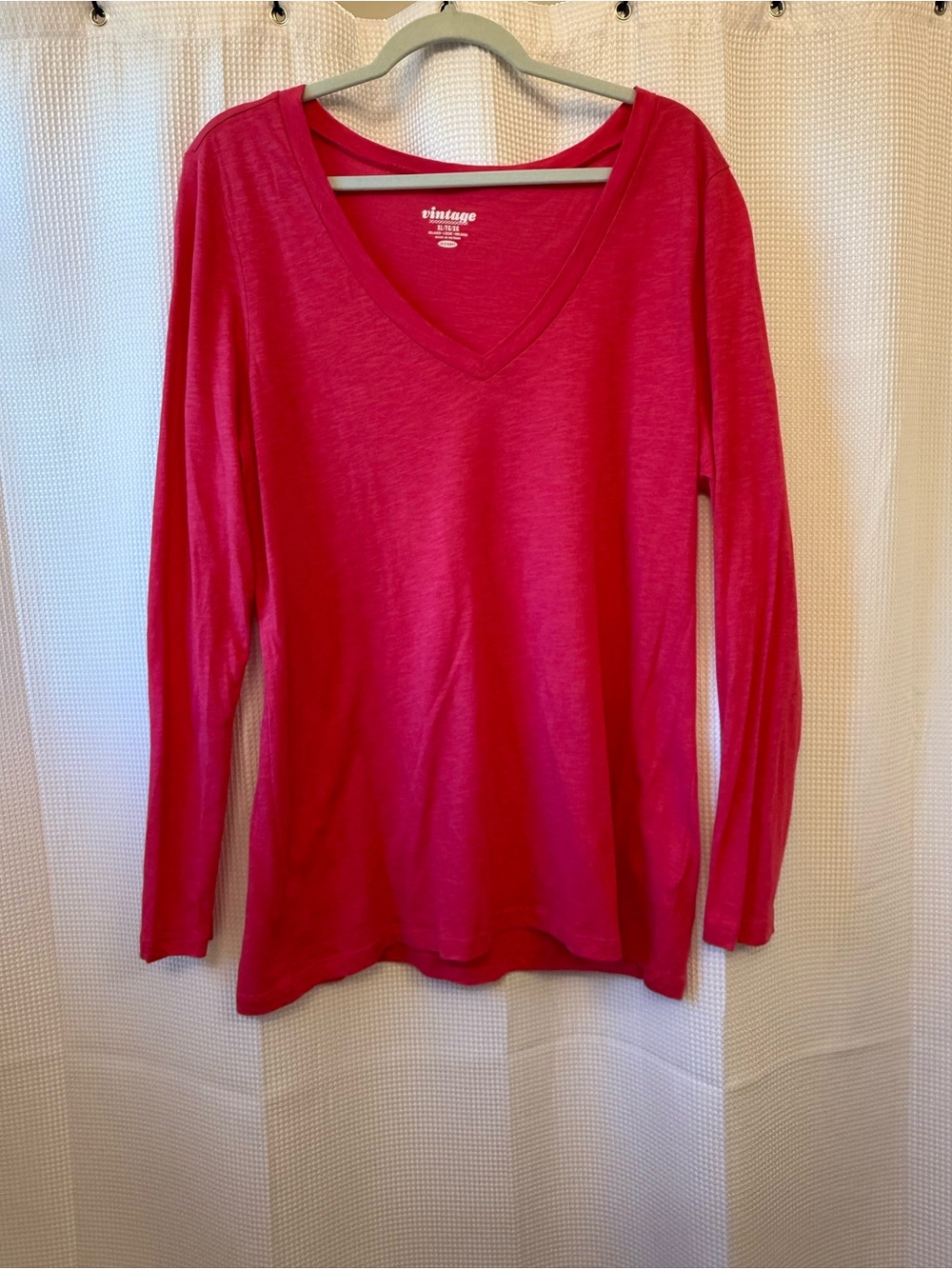 Old Navy Women’s Long-Sleeve V-Neck Top in Bright Fuchsia